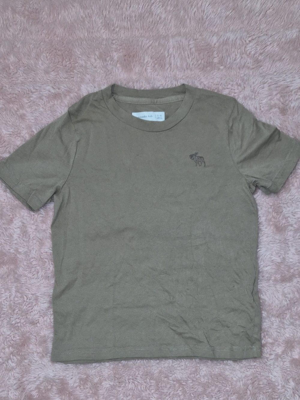 abercrombie kids Olive Green Short Sleeve Tee with Small Moose Logo